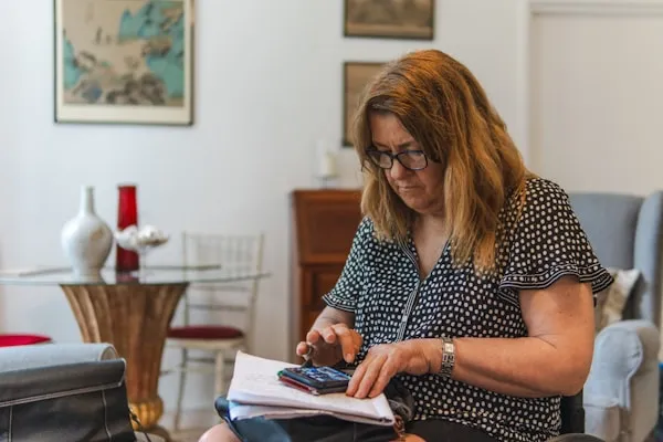Individual preparing a personal tax return with a registered tax agent